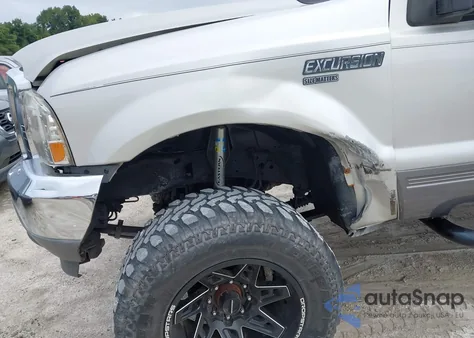 2003 Ford Excursion Xlt from USA, damaged, VIN 1FMNU41S03EB70783